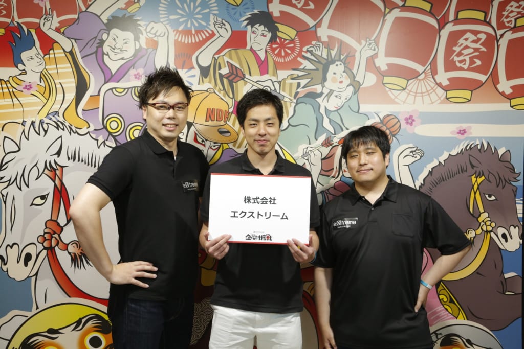 エクストリームダーツ部 日本初の企業対抗戦に挑戦！ | トピックス | extreme 株式会社エクストリーム
